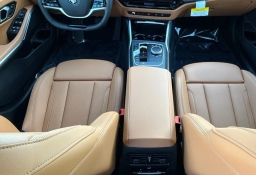 BMW 3 Series 330i NA Sedan 2026