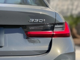 BMW 3 Series 330i NA Sedan 2026