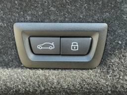 BMW 3 Series 330i NA Sedan 2026