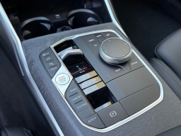 BMW 3 Series 330i NA Sedan 2026