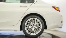 BMW 3 Series 330i NA Sedan 2026