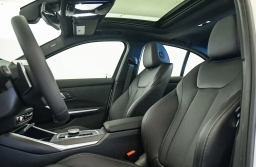 BMW 3 Series 330i NA Sedan 2026