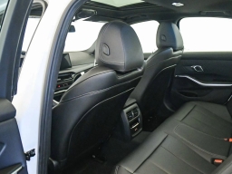 BMW 3 Series 330i NA Sedan 2026