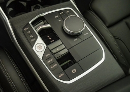 BMW 3 Series 330i NA Sedan 2026