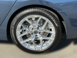 BMW 3 Series 330i NA Sedan 2026