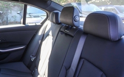 BMW 3 Series 330i NA Sedan 2026