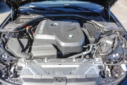 BMW 3 Series 330i NA Sedan 2026