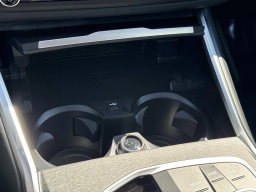 BMW 3 Series 330i NA Sedan 2026