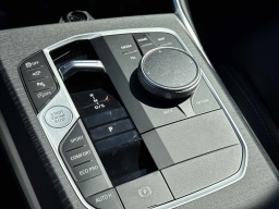 BMW 3 Series 330i NA Sedan 2026