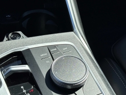 BMW 3 Series 330i NA Sedan 2026