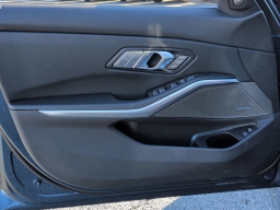 BMW 3 Series 330i NA Sedan 2026