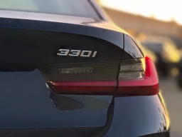 BMW 3 Series 330i NA Sedan 2026