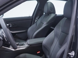 BMW 3 Series 330i NA Sedan 2026