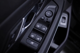 BMW 3 Series 330i NA Sedan 2026