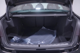 BMW 3 Series 330i NA Sedan 2026