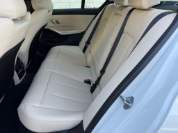 BMW 3 Series 330i NA Sedan 2026