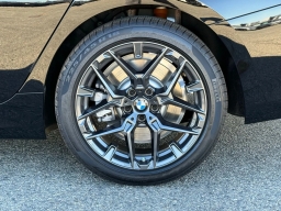 BMW 3 Series 330i NA Sedan 2026