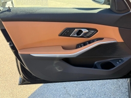 BMW 3 Series 330i NA Sedan 2026