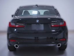 BMW 3 Series 330i NA Sedan 2026