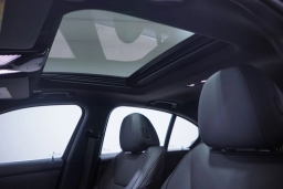 BMW 3 Series 330i NA Sedan 2026