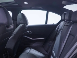 BMW 3 Series 330i NA Sedan 2026