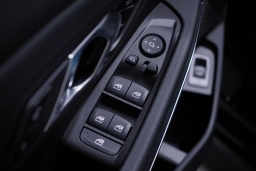 BMW 3 Series 330i NA Sedan 2026