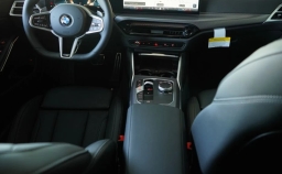 BMW 3 Series 330i NA Sedan 2026