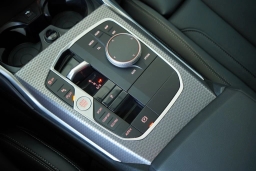 BMW 3 Series 330i NA Sedan 2026