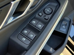 BMW 3 Series 330i NA Sedan 2026