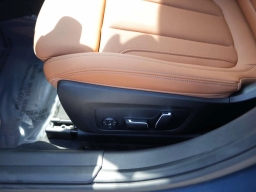 BMW 3 Series 330i NA Sedan 2026