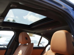 BMW 3 Series 330i NA Sedan 2026