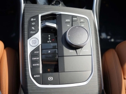 BMW 3 Series 330i NA Sedan 2026