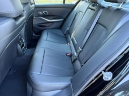 BMW 3 Series 330i NA Sedan 2026