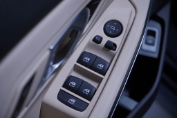 BMW 3 Series 330i NA Sedan 2026