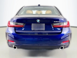 BMW 3 Series 330i NA Sedan 2026