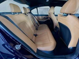 BMW 3 Series 330i NA Sedan 2026