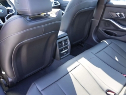 BMW 3 Series 330i NA Sedan 2026