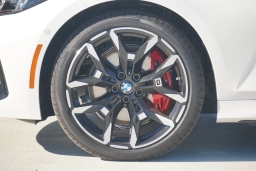 BMW 3 Series 330i NA xDrive Sedan 2026