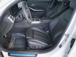 BMW 3 Series 330i NA xDrive Sedan 2026