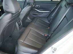 BMW 3 Series 330i NA xDrive Sedan 2026