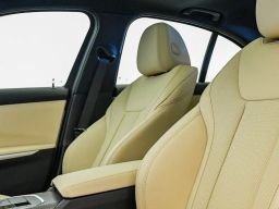 BMW 3 Series 330i NA xDrive Sedan 2026