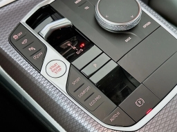 BMW 3 Series 330i NA xDrive Sedan 2026