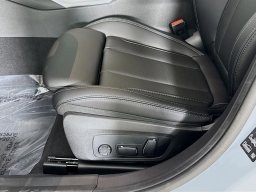 BMW 3 Series 330i NA xDrive Sedan 2026