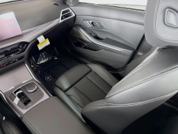 BMW 3 Series 330i NA xDrive Sedan 2026