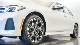 BMW 3 Series 330i NA xDrive Sedan 2026