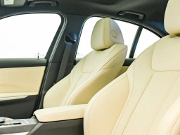 BMW 3 Series 330i NA xDrive Sedan 2026