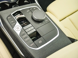 BMW 3 Series 330i NA xDrive Sedan 2026