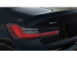 BMW 3 Series 330i NA xDrive Sedan 2026