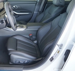 BMW 3 Series 330i NA xDrive Sedan 2026