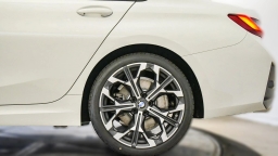 BMW 3 Series 330i NA xDrive Sedan 2026